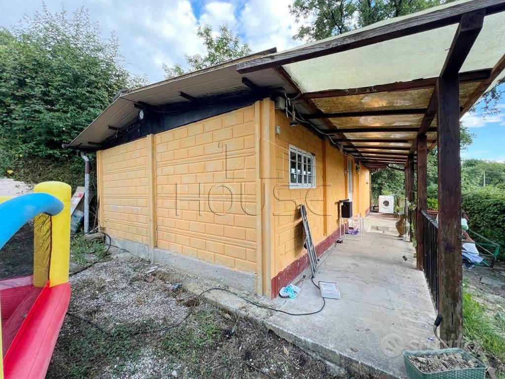 Rustico / Casale di 45 m² con 2 locali e posto aut - Vista 2