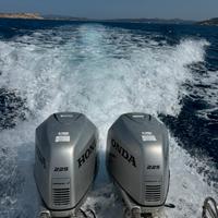 2 Motori Honda 4 tempi 225 HP 2008 - Ottime condiz