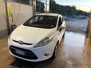 FORD FIESTA 1.2 BENZINA (TESTATA DA FARE)