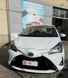 TOYOTA Yaris 1.5H 5 porte Business