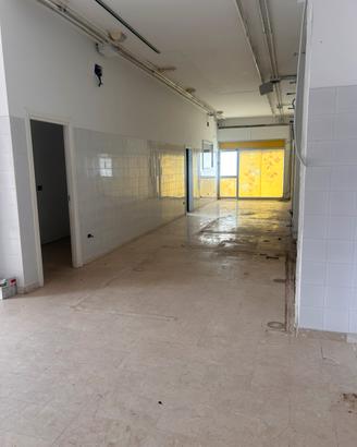 Locale commerciale 150mq pineto