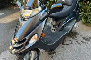 Scooter Kymco Dink 200