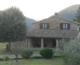 Rustico completamente restaurato in Umbria