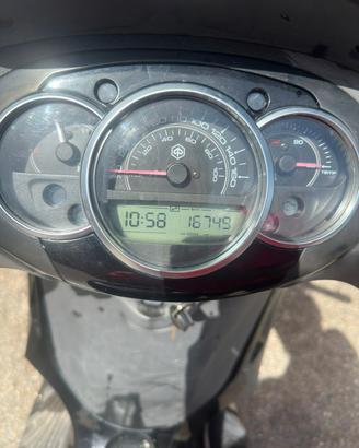Beverly 125 del 2014