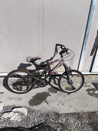 4 Biciclette usate da sistemare.