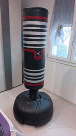 Sacco da Boxe con piantana