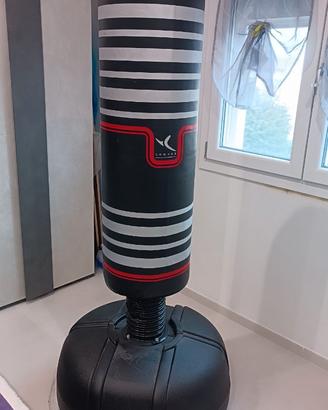 Sacco da Boxe con piantana