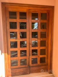 Portone d’ingresso in legno
