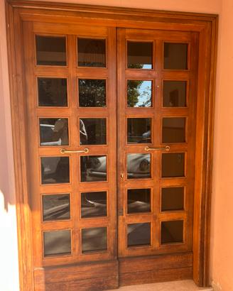 Portone d’ingresso in legno