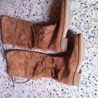 Stivali scamosciati Vic Matie