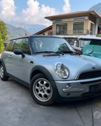 Ricambi Mini Cooper 2003 grigio chiaro e giallo
