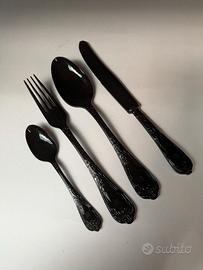 set 4 posate (posto tavola) in plastica nera