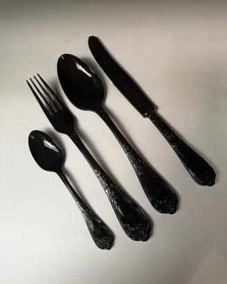 set 4 posate (posto tavola) in plastica nera