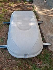 Box tetto auto con barre universali 