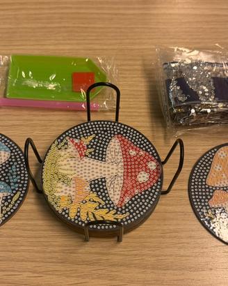 Set di otto sottobicchieri da decorare