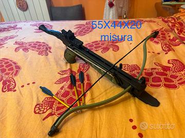 Balestra Hattila come nuova + 3 frecce