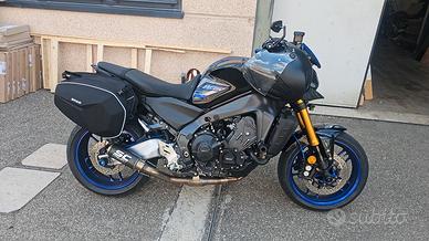 valigie e telaietti  per yamaha mt09