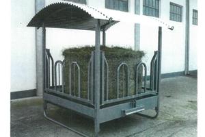 Portaballone rialzato portato per mucche