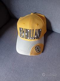 cappellino con visiera 