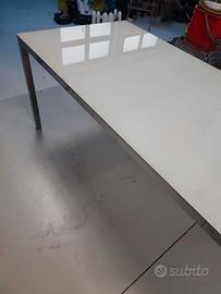 TAVOLO  IKEA