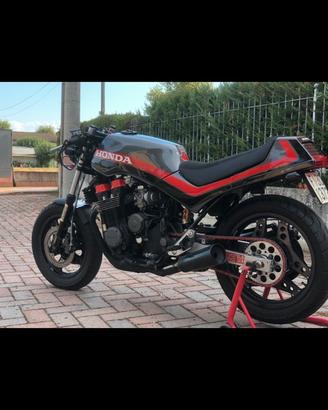 Honda cbx 750