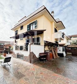 Villa Singola con piscina