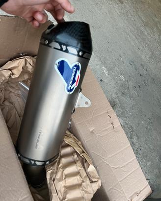 Scarico termignoni honda hornet 750.