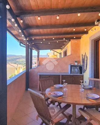 2 LOCALI A CASTELSARDO