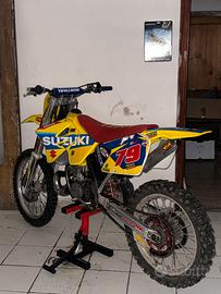 Suzuki RM 250