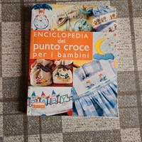 Libro Enciclopedia punto croce bimbi