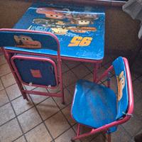 tavolino cars + sedie 