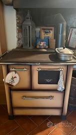 Stufa a legna con forno e bracere