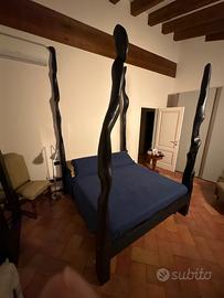 Letto di Fuoco in legno pezzo unico di design