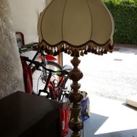 Lampada vintage da terra
