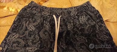 Pantaloni corti 
