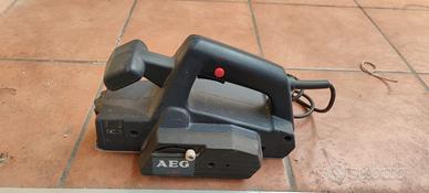 Pialla elettrica a filo AEG