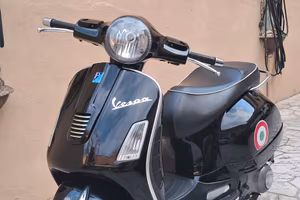 vespa gts 300