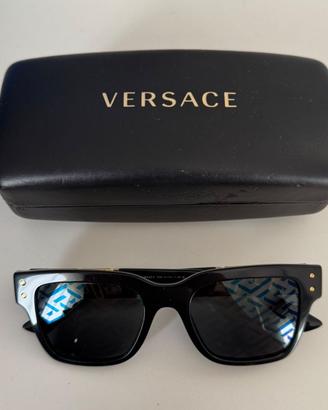 Occhiali da sole Versace Ref. 4421 - Monogram