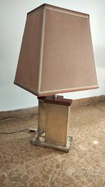 Lampada da tavolo marrone