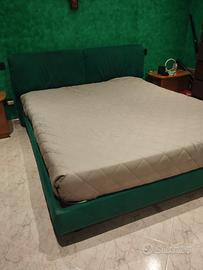 letto matrimoniale in alcantara