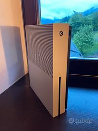 Xbox One s