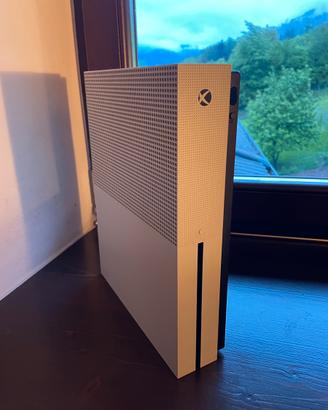 Xbox One s