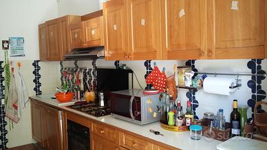 Cucina legno massello rovere