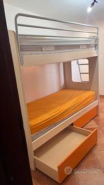 Letto a castello in buone condizioni