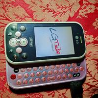  cellulare vintage LG TRIBE CON  tastiera 