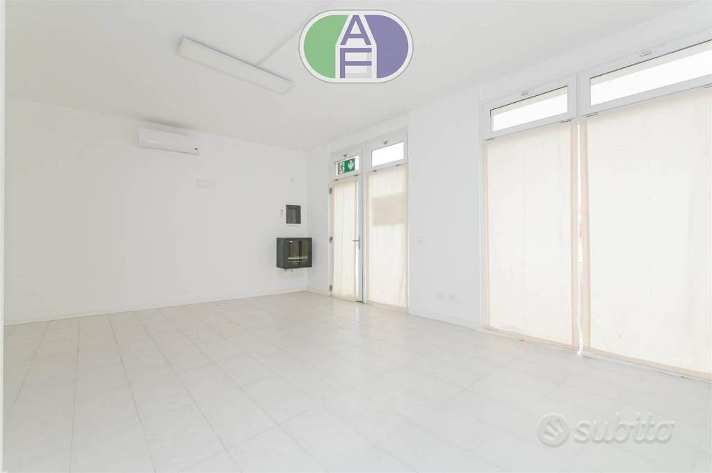 Immobile di 70 m² con 4 locali a Mira - Altro