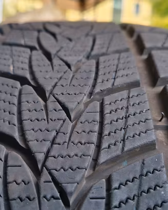 Gomme pneumatici invernali M+S come nuovi