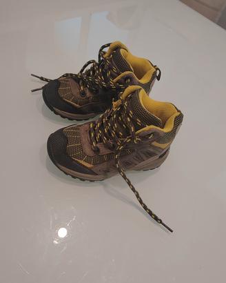 scarponcini da montagna bambino