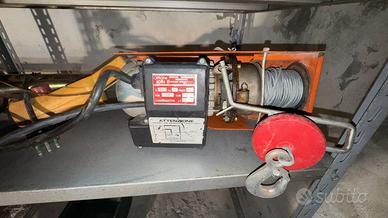 Paranco argano elettrico 220 V con pulsantiera