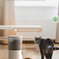 Distributore automatico mangime per cani e gatti 
